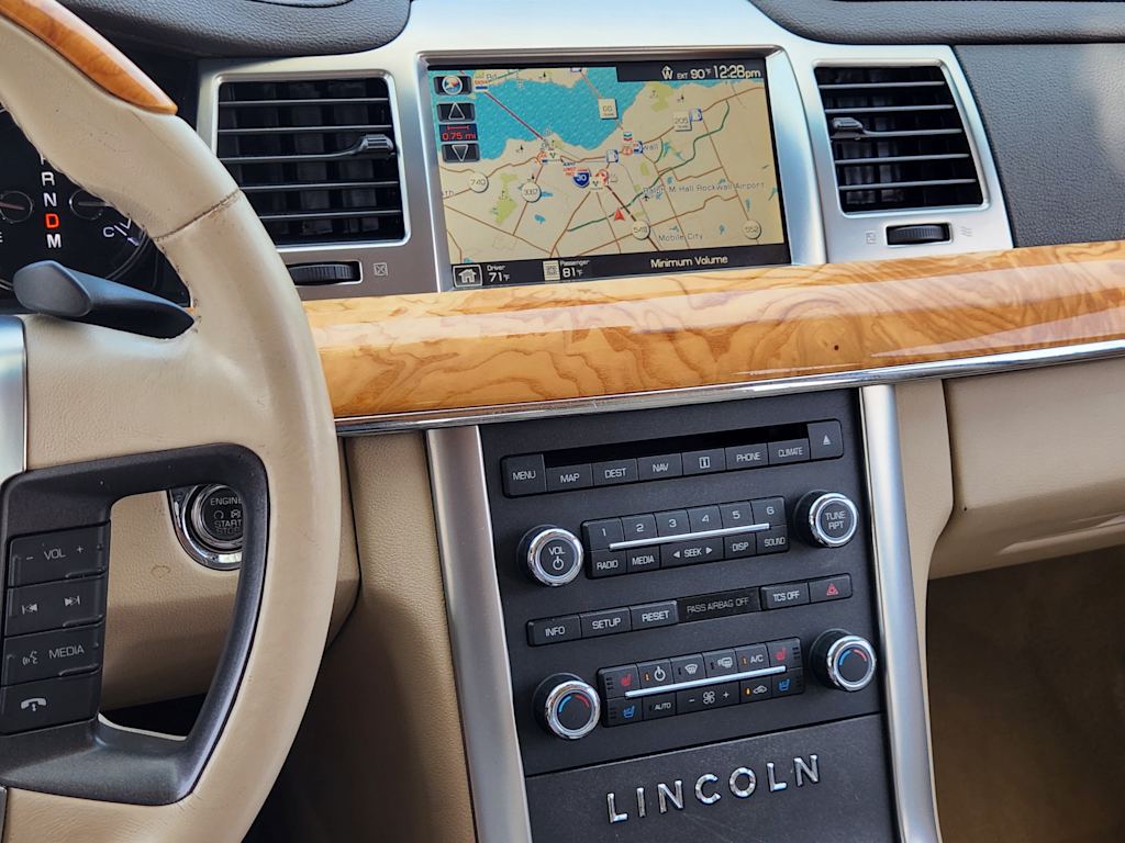 Thumbnail: 2012 Lincoln MKS - 15