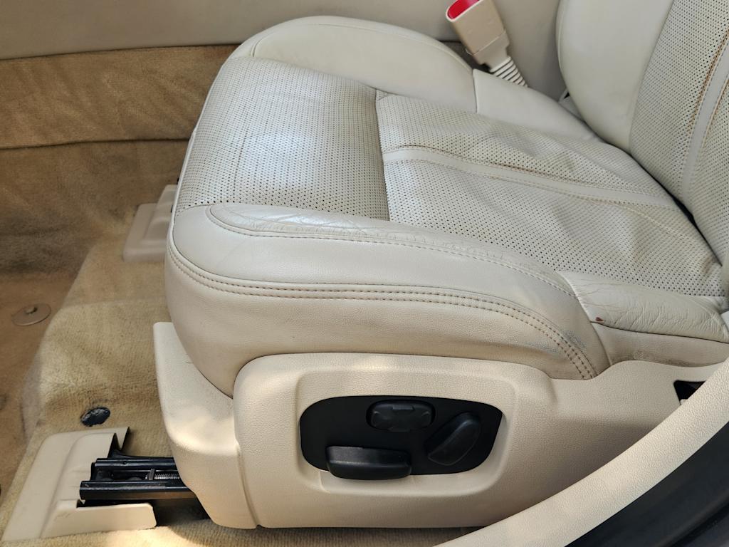 Thumbnail: 2012 Lincoln MKS - 30