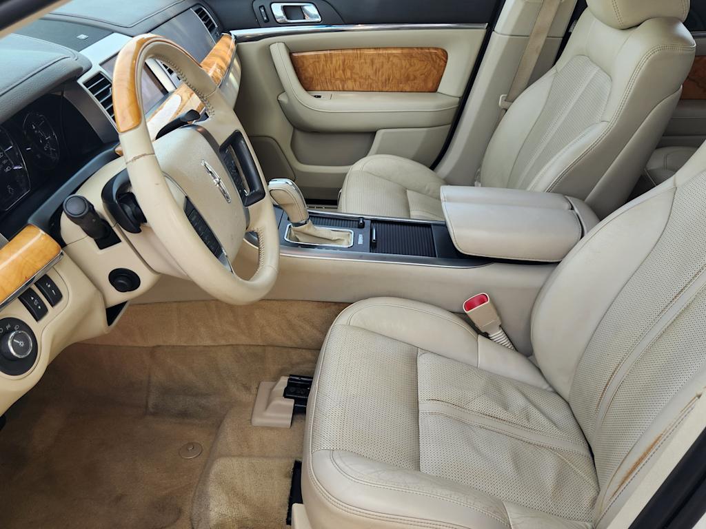 Thumbnail: 2012 Lincoln MKS - 11