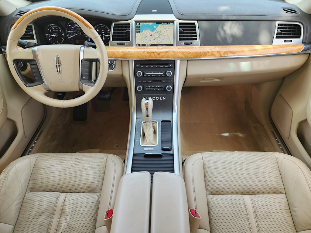 Thumbnail: 2012 Lincoln MKS - 10
