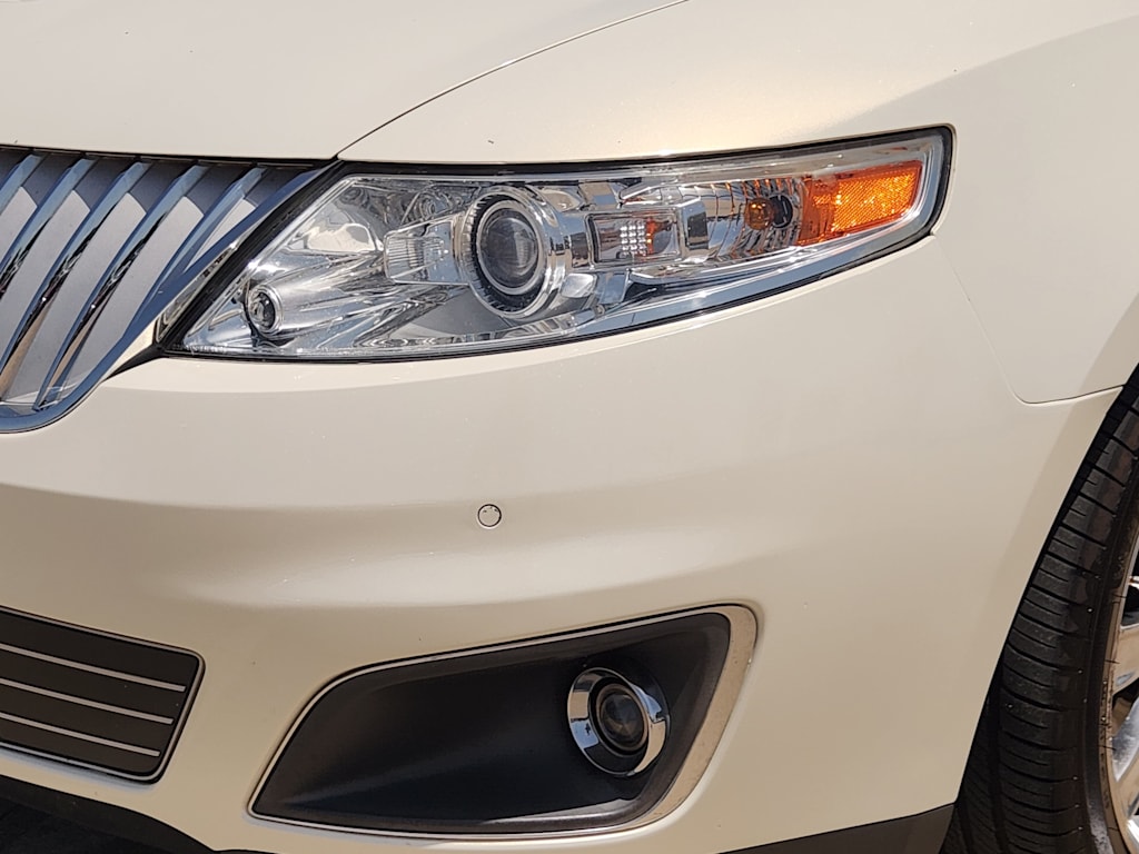 Thumbnail: 2012 Lincoln MKS - 23