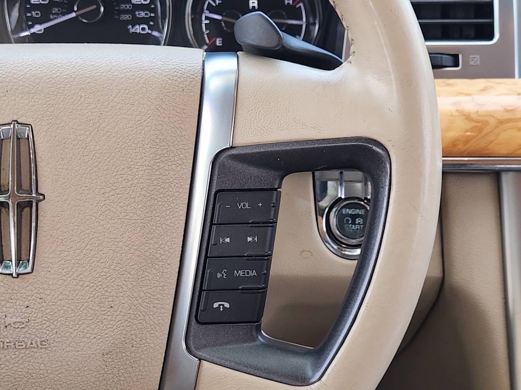 Thumbnail: 2012 Lincoln MKS - 33