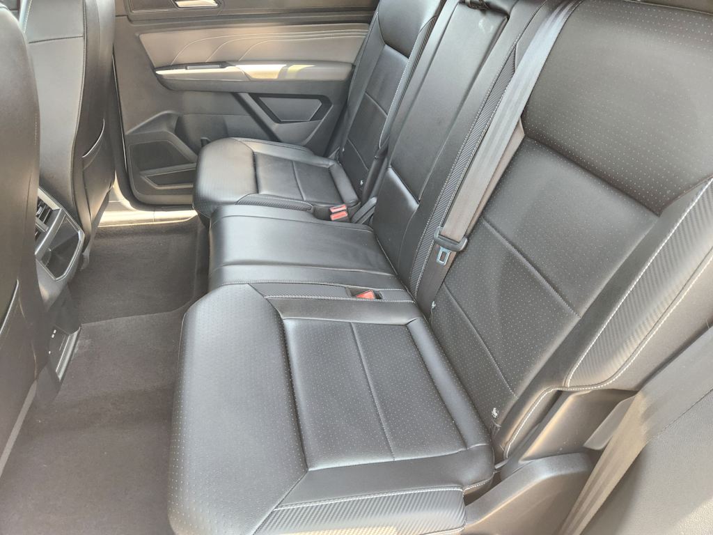 Thumbnail: 2023 Volkswagen Atlas - 21