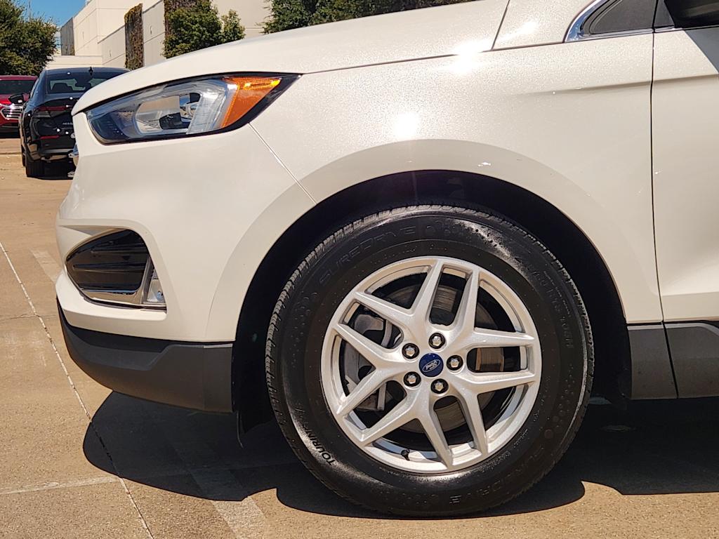 Thumbnail: 2021 Ford Edge - 8