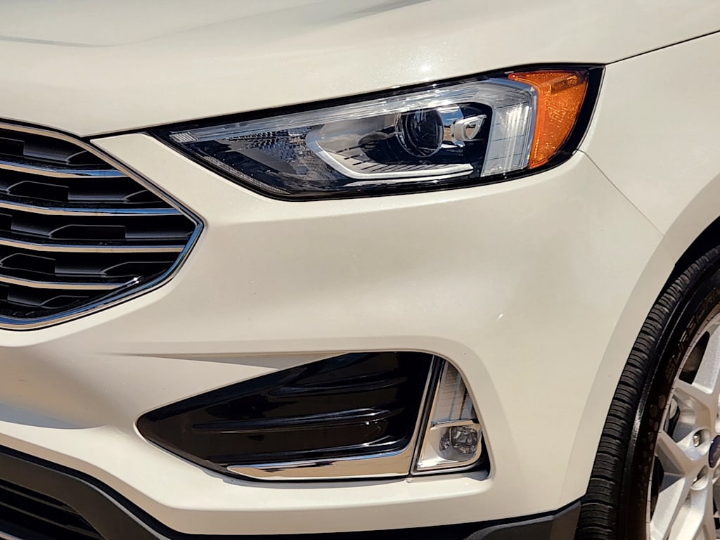 Thumbnail: 2021 Ford Edge - 23