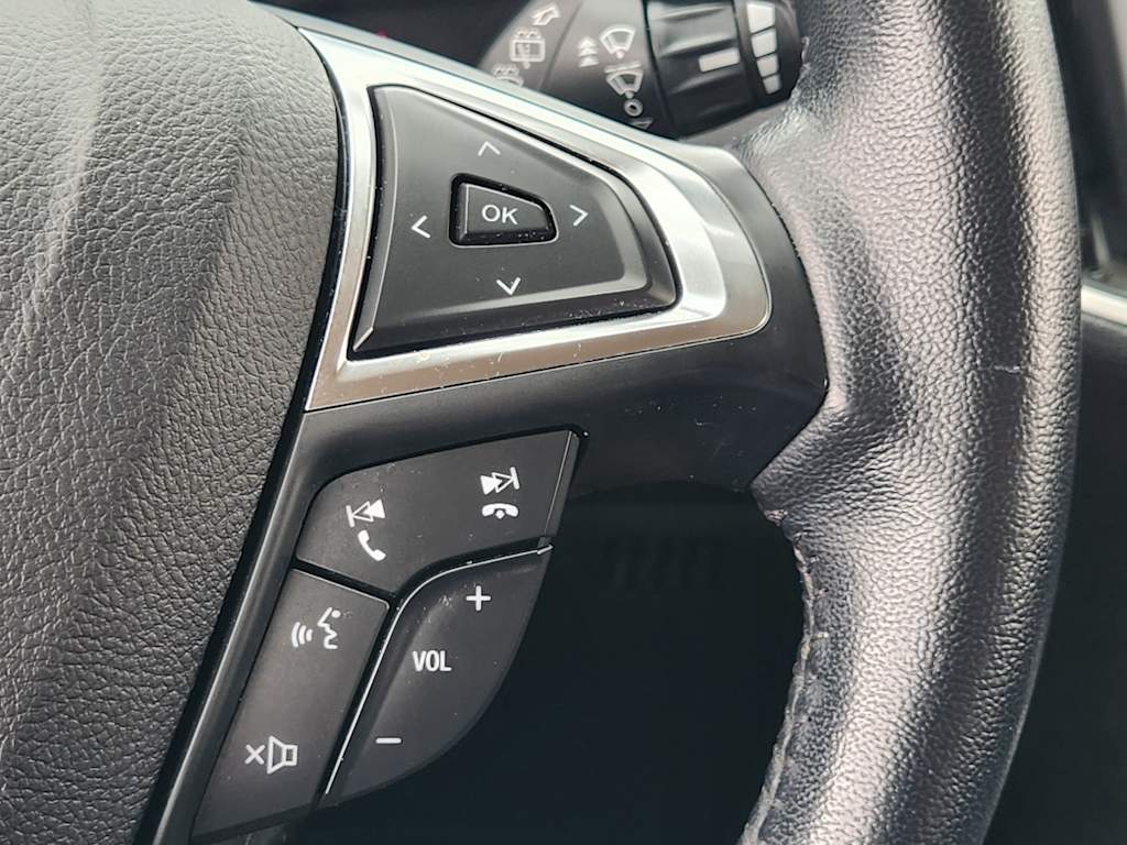 Thumbnail: 2023 Ford Edge - 32