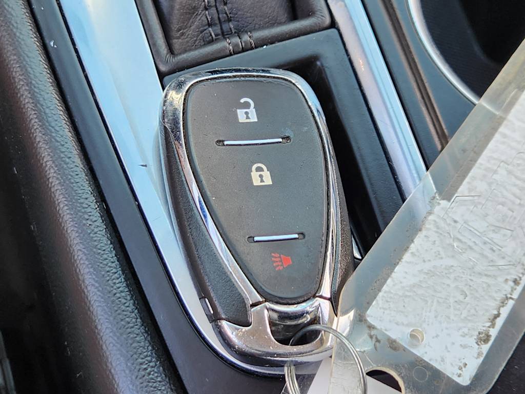 Thumbnail: 2021 Chevrolet Equinox - 21