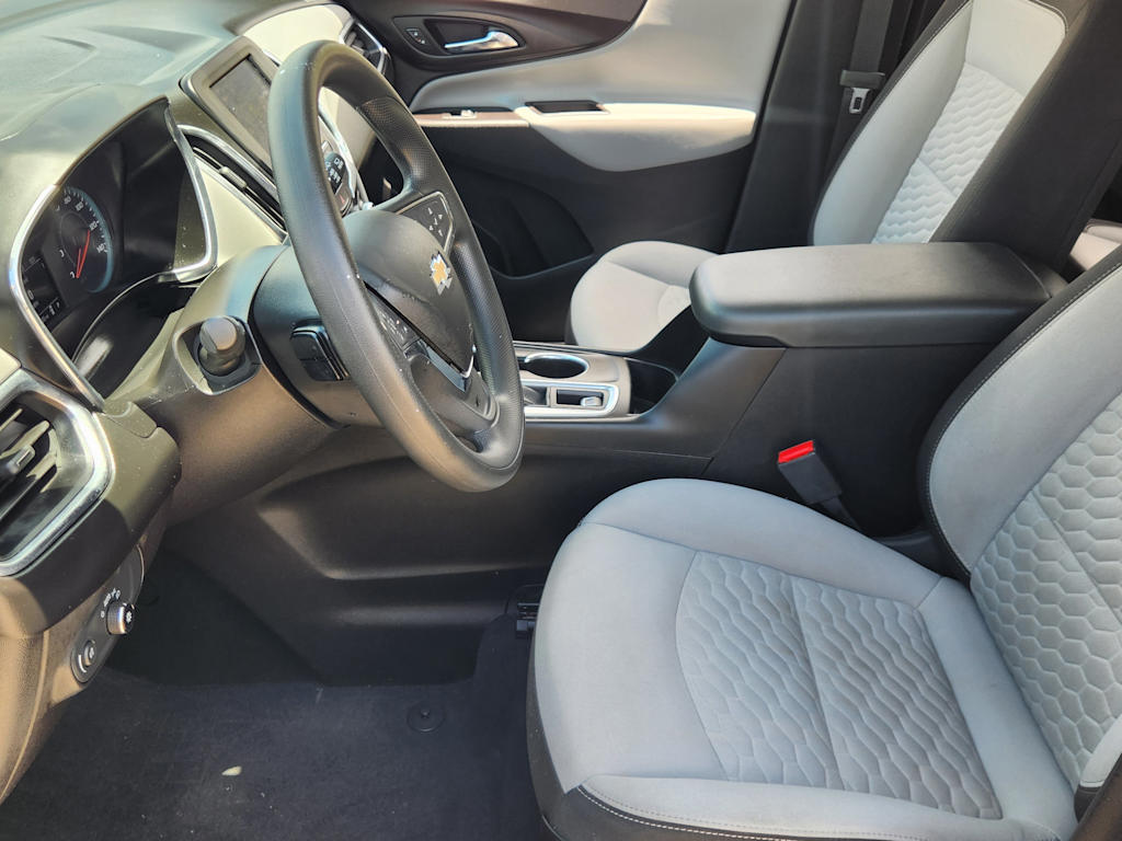 Thumbnail: 2021 Chevrolet Equinox - 11