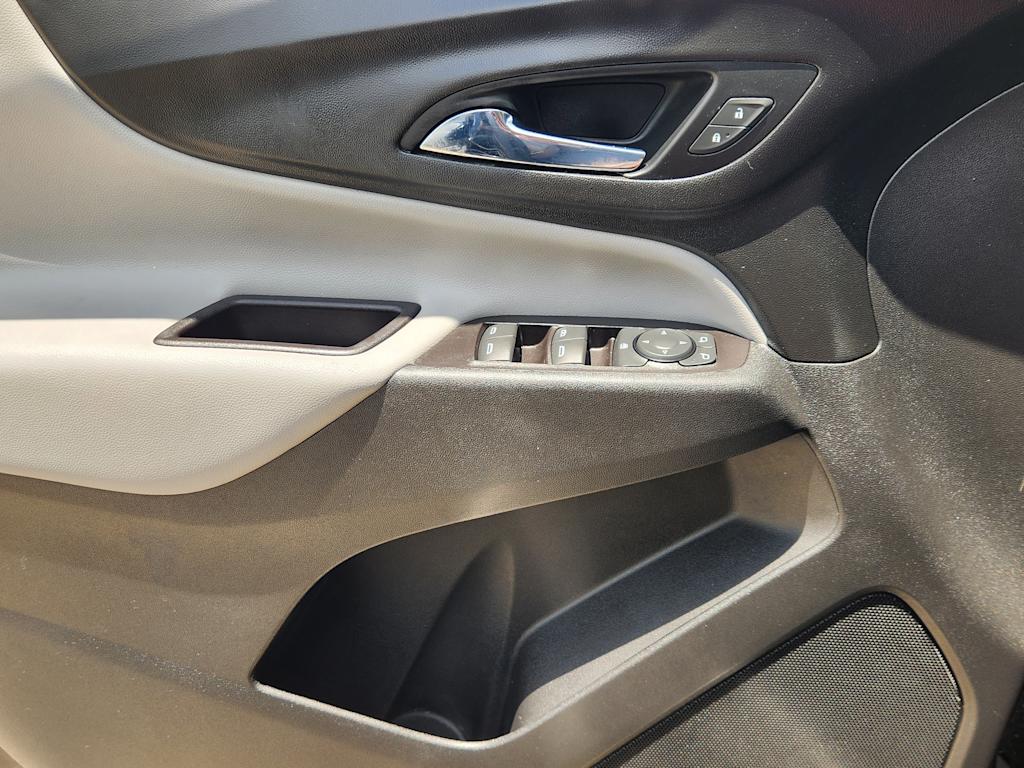 Thumbnail: 2021 Chevrolet Equinox - 29