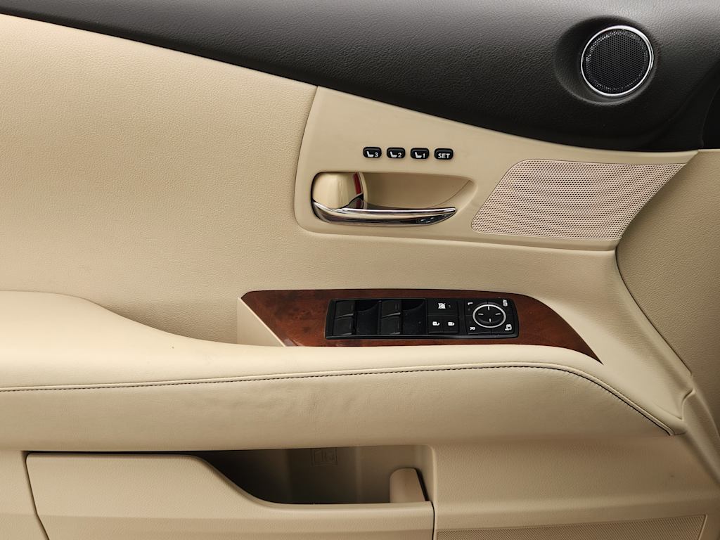 Thumbnail: 2015 Lexus RX - 29
