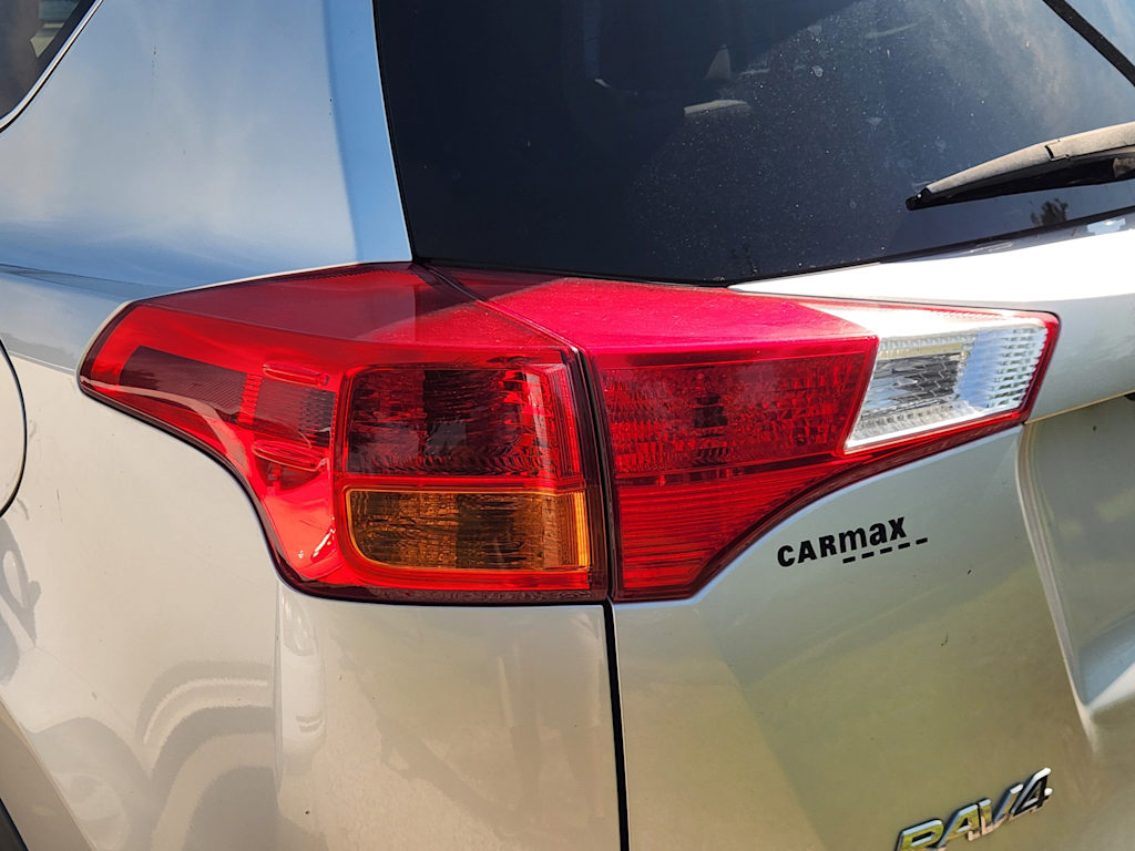 Thumbnail: 2013 Toyota RAV4 - 12