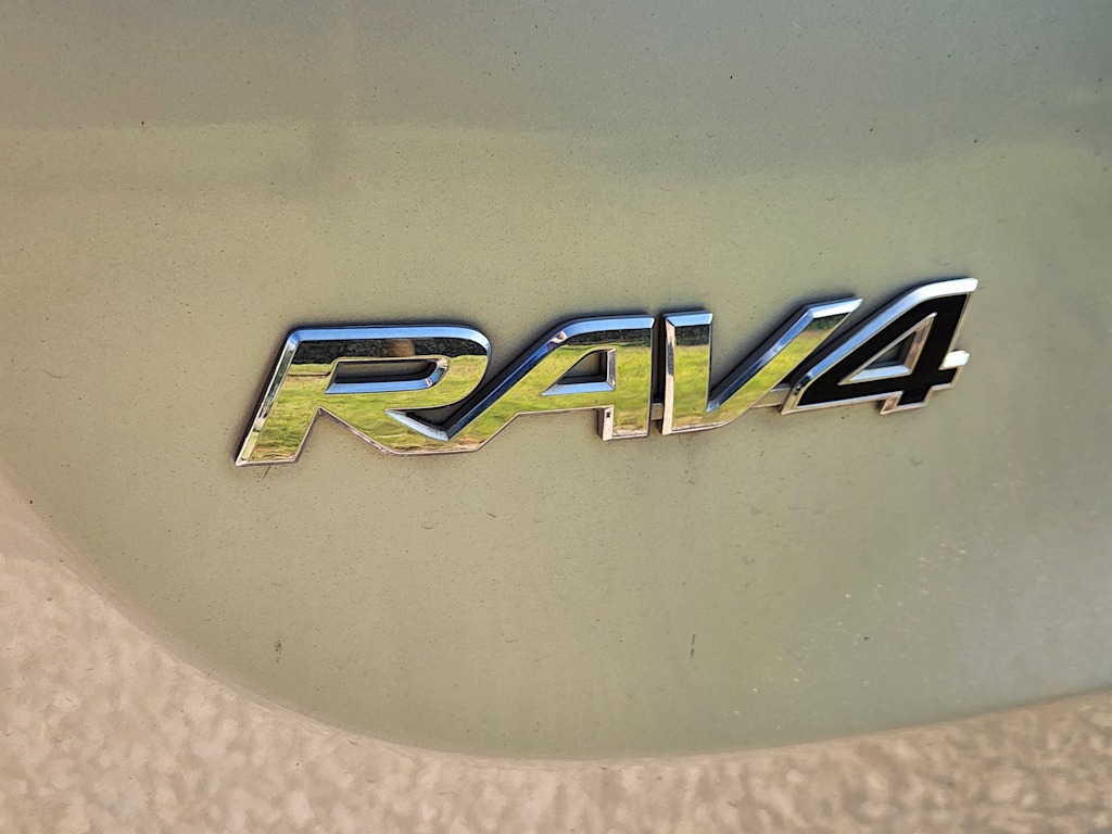 Thumbnail: 2013 Toyota RAV4 - 5