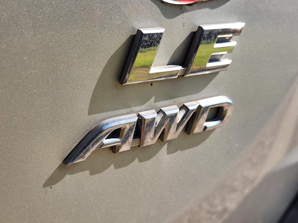 Thumbnail: 2013 Toyota RAV4 - 9