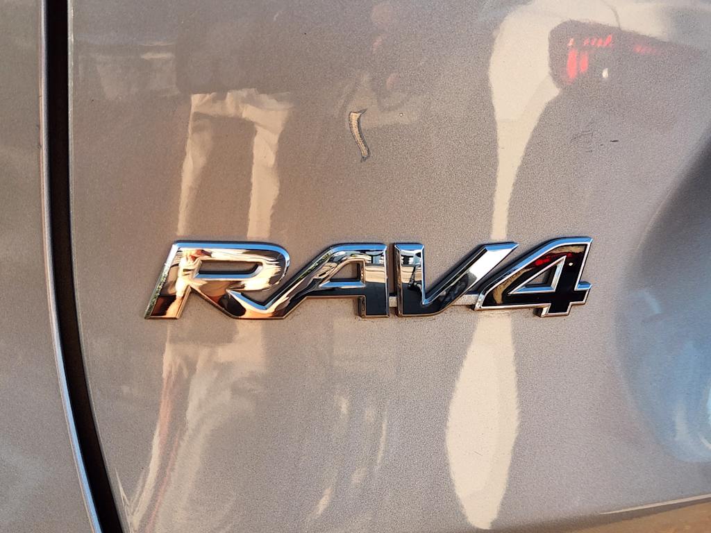 Thumbnail: 2020 Toyota RAV4 - 5