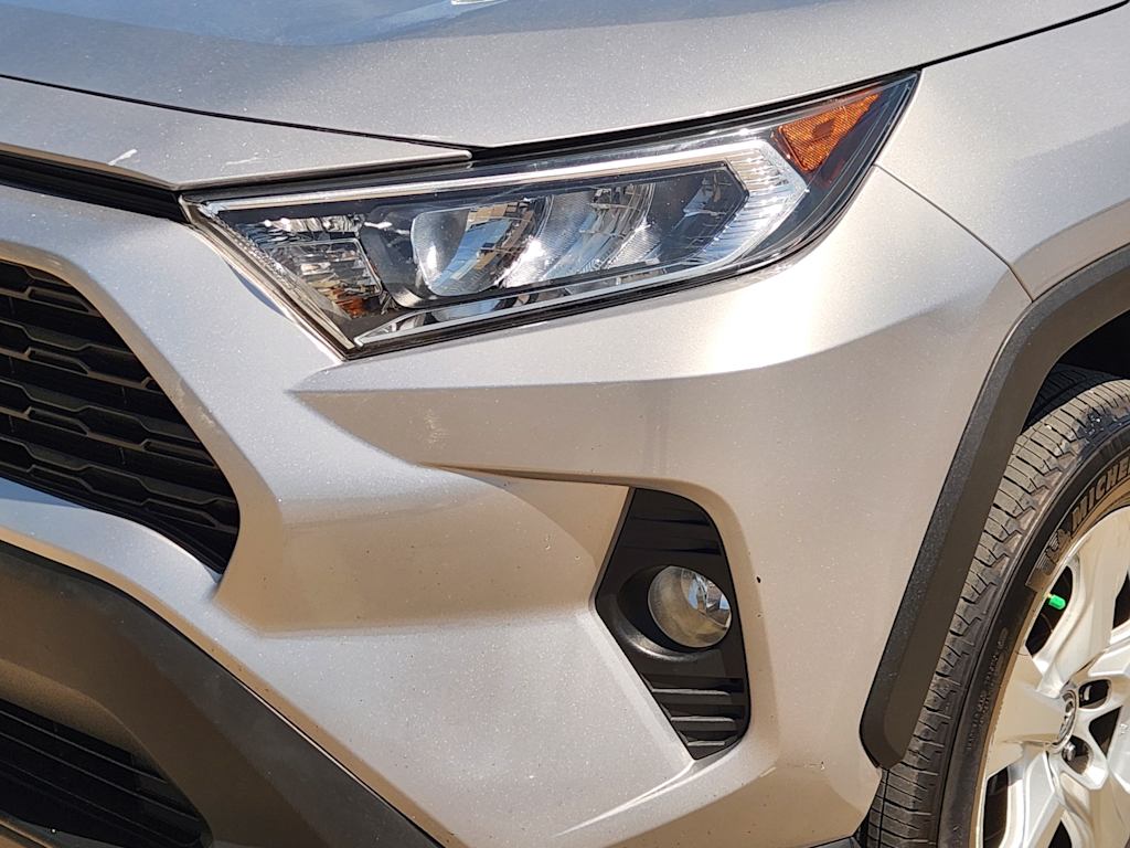 Thumbnail: 2020 Toyota RAV4 - 23