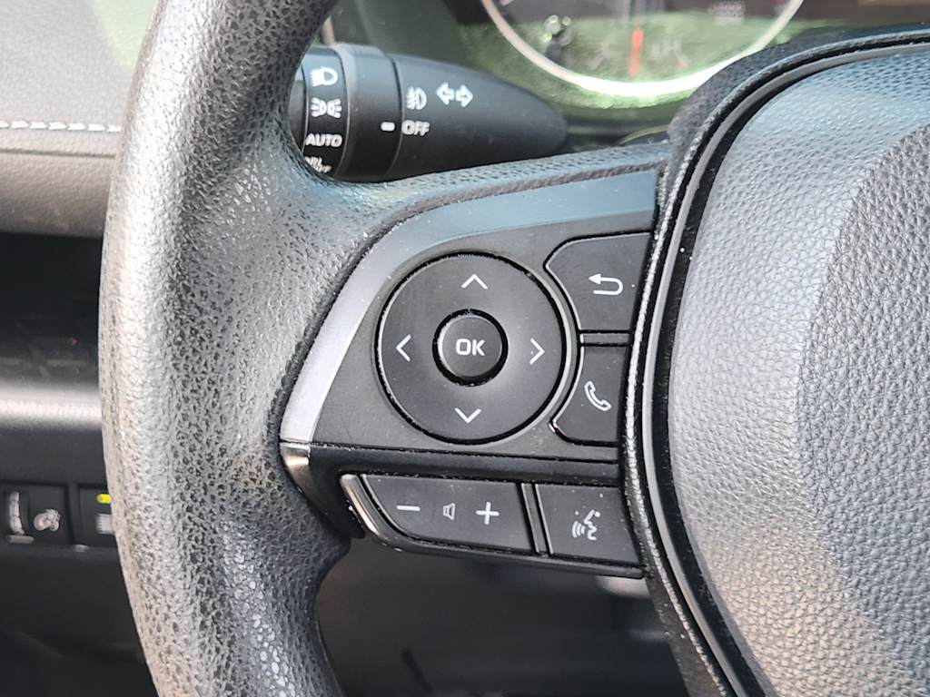 Thumbnail: 2020 Toyota RAV4 - 31