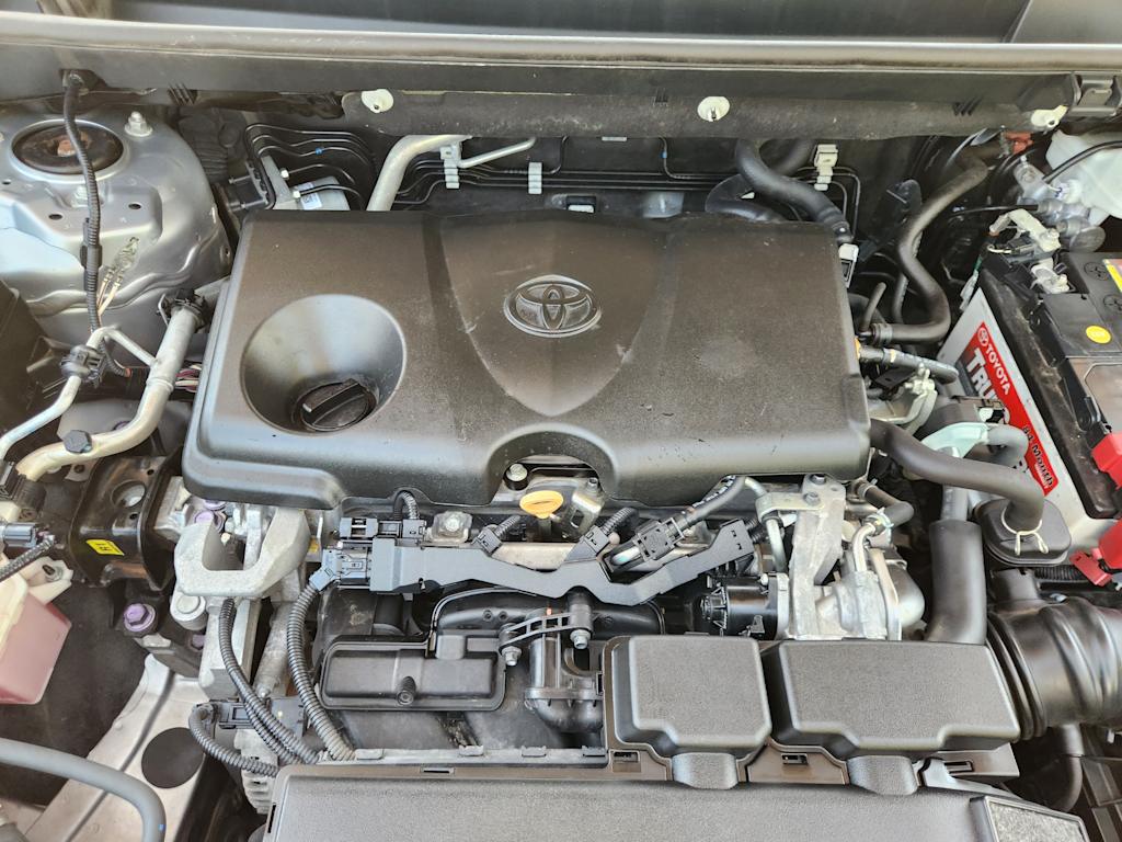 Thumbnail: 2020 Toyota RAV4 - 8