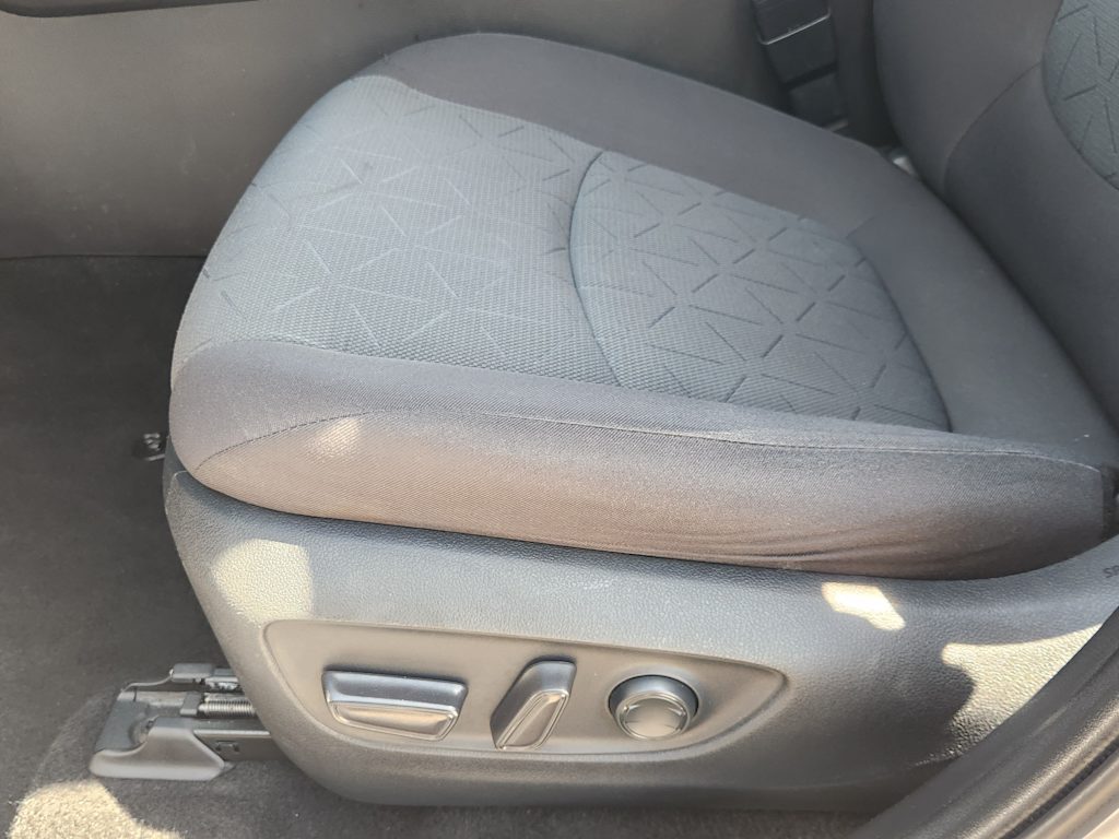 Thumbnail: 2020 Toyota RAV4 - 30