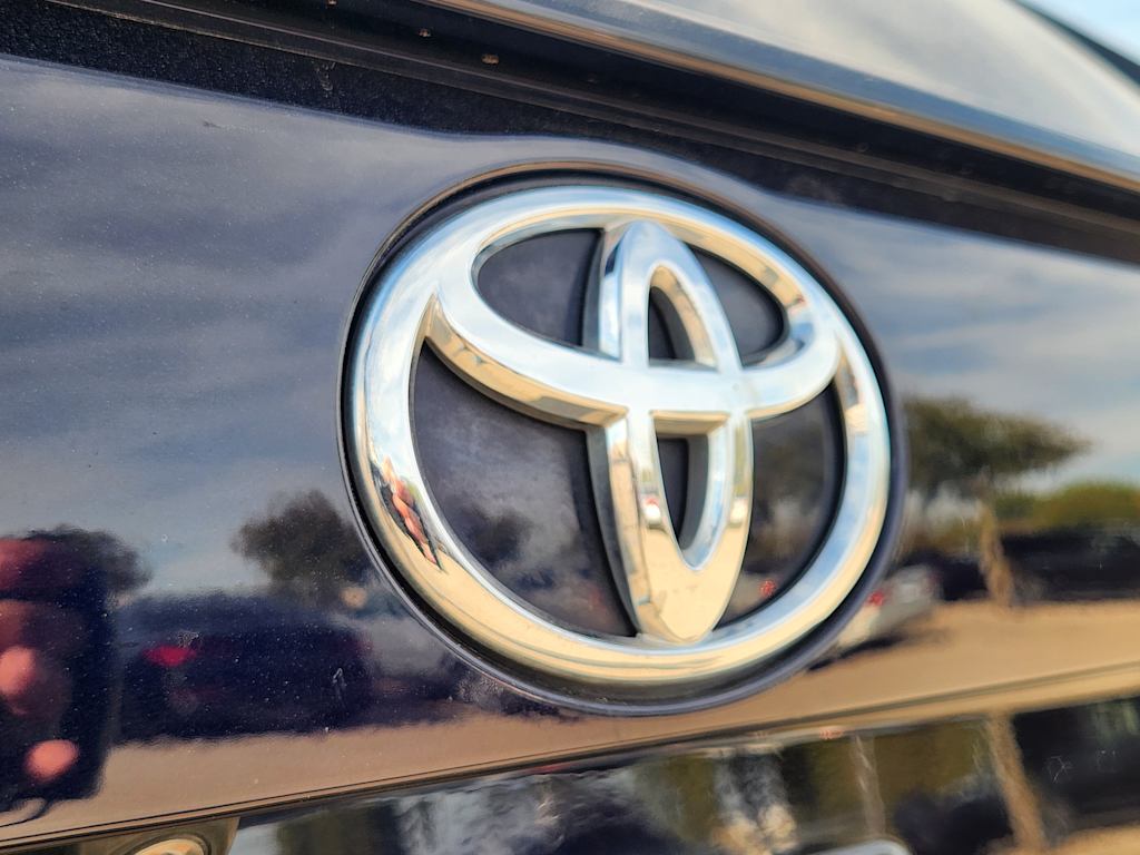Thumbnail: 2019 Toyota RAV4 - 5