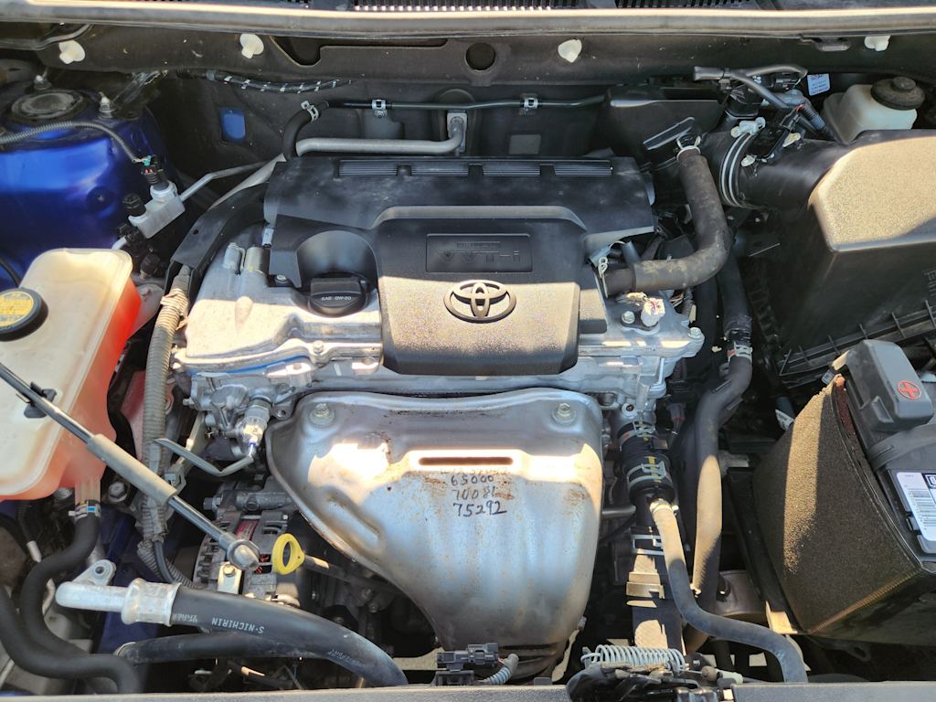 Thumbnail: 2015 Toyota RAV4 - 9