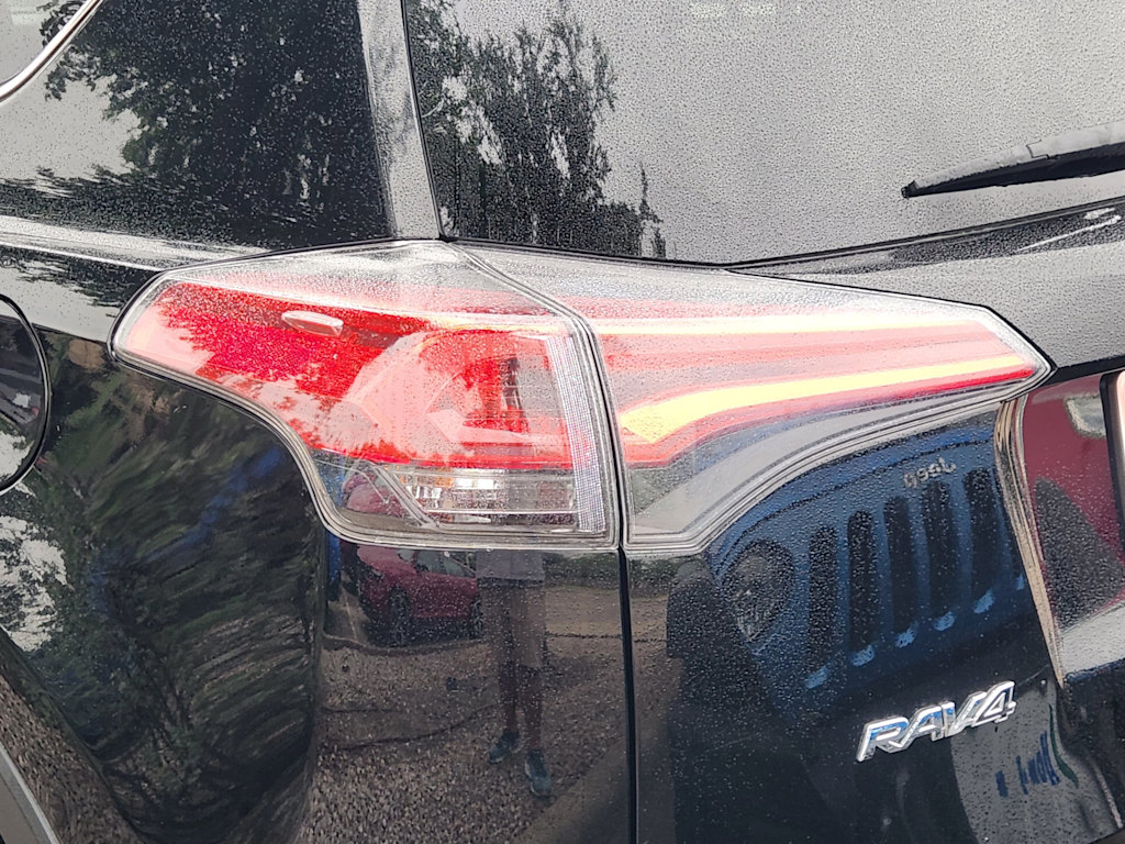 Thumbnail: 2016 Toyota RAV4 - 12