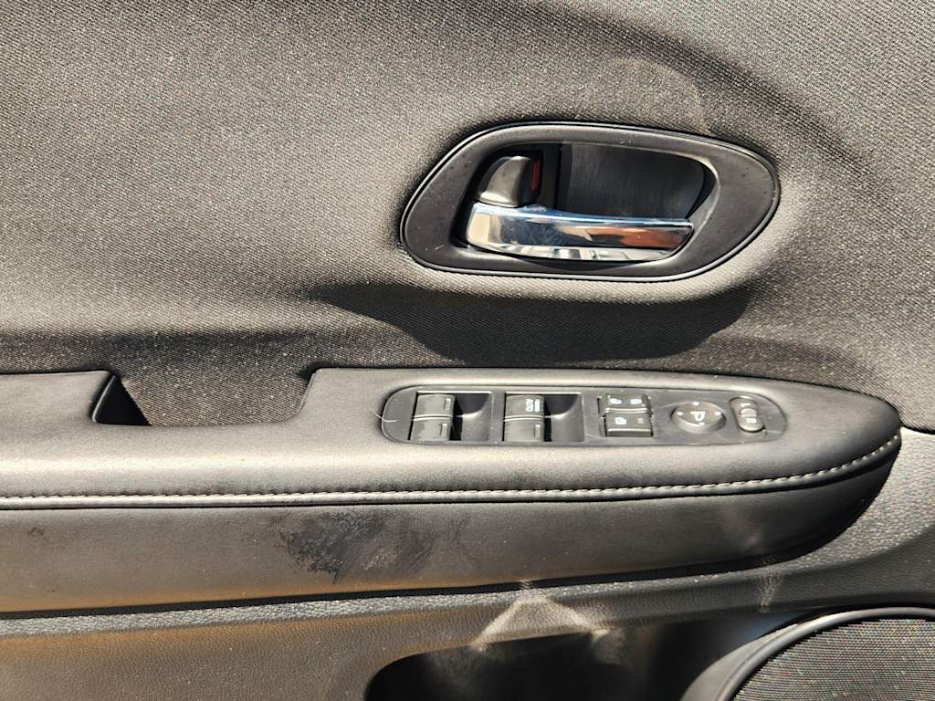 Thumbnail: 2019 Honda HR-V - 29