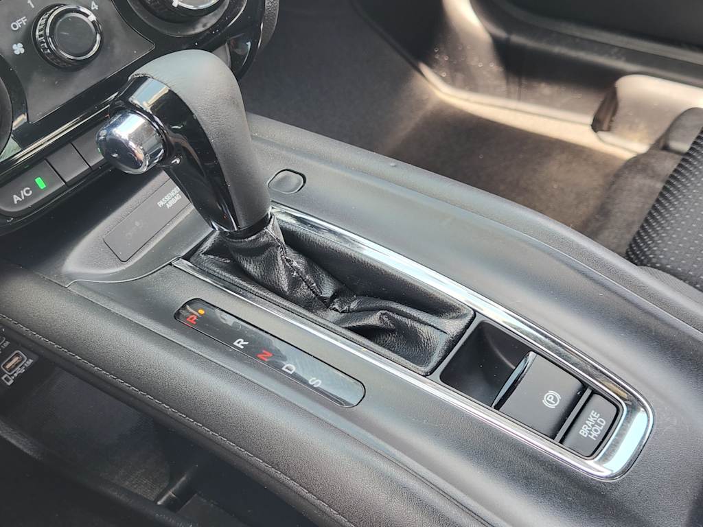 Thumbnail: 2019 Honda HR-V - 15
