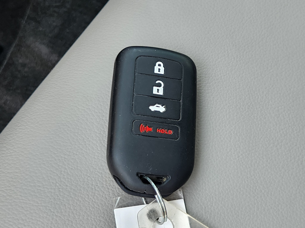 Thumbnail: 2016 Honda HR-V - 19