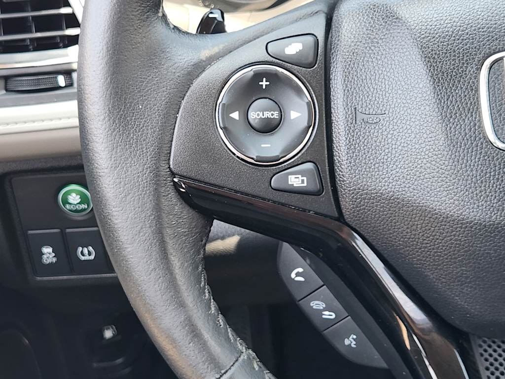 Thumbnail: 2016 Honda HR-V - 32
