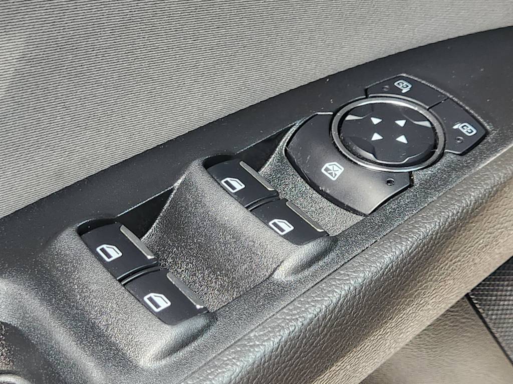 Thumbnail: 2015 Ford Fusion - 28