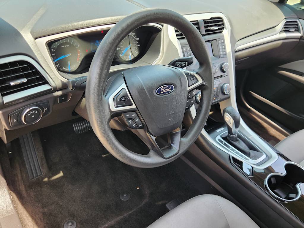 Thumbnail: 2015 Ford Fusion - 2