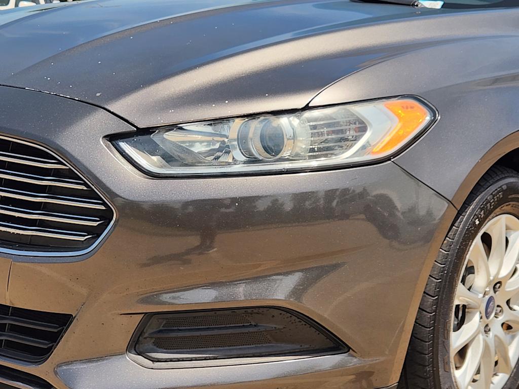 Thumbnail: 2015 Ford Fusion - 24