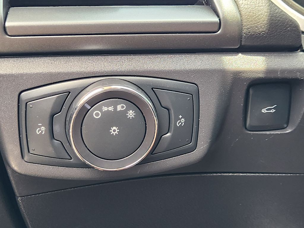 Thumbnail: 2015 Ford Fusion - 27
