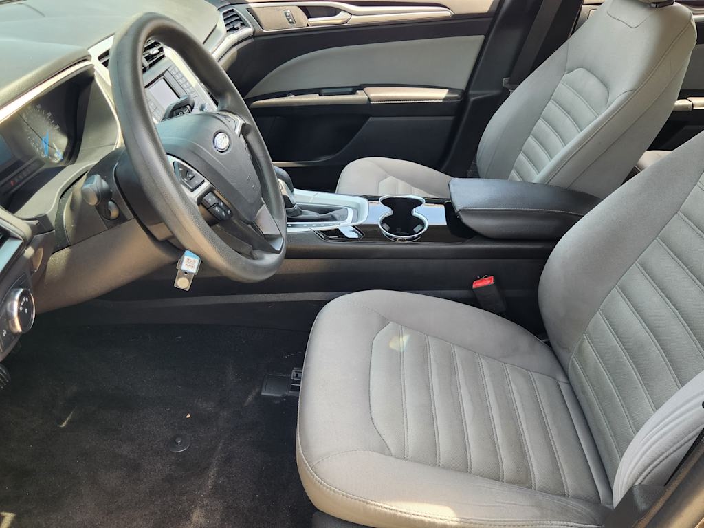 Thumbnail: 2015 Ford Fusion - 11
