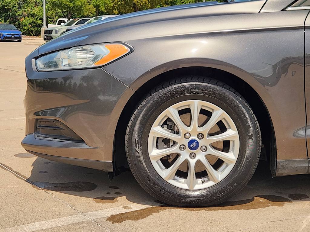 Thumbnail: 2015 Ford Fusion - 8