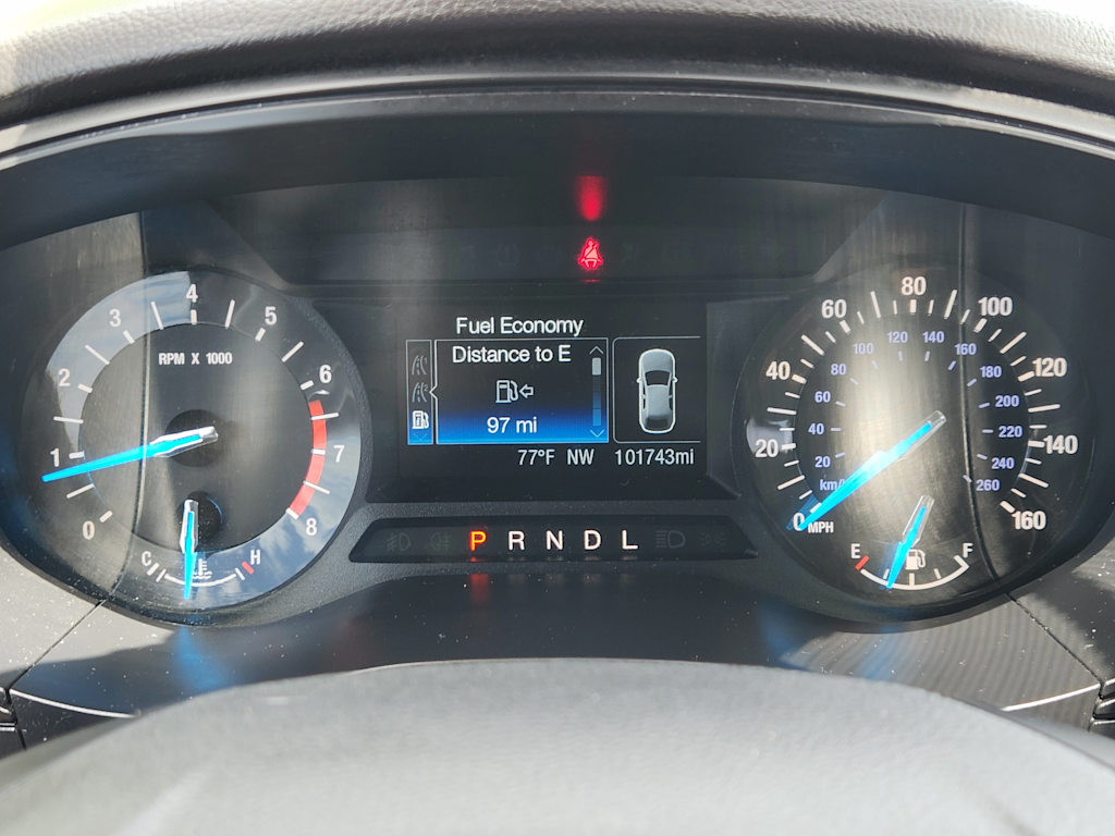2019 Ford Fusion S 16