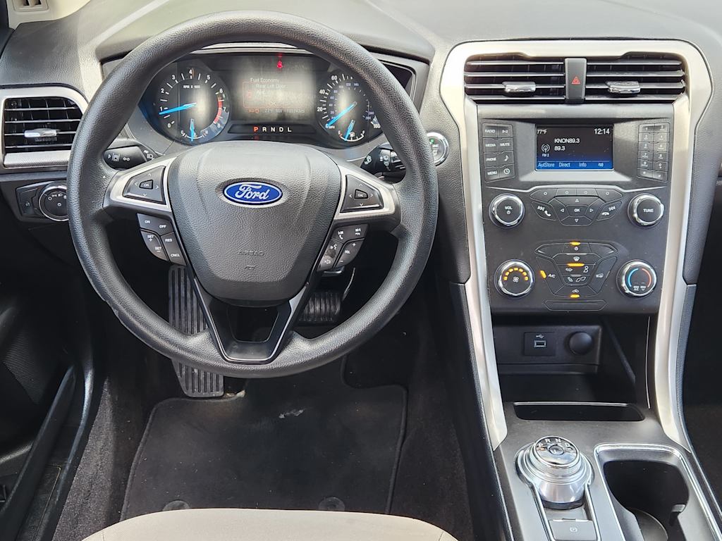 2019 Ford Fusion S 13