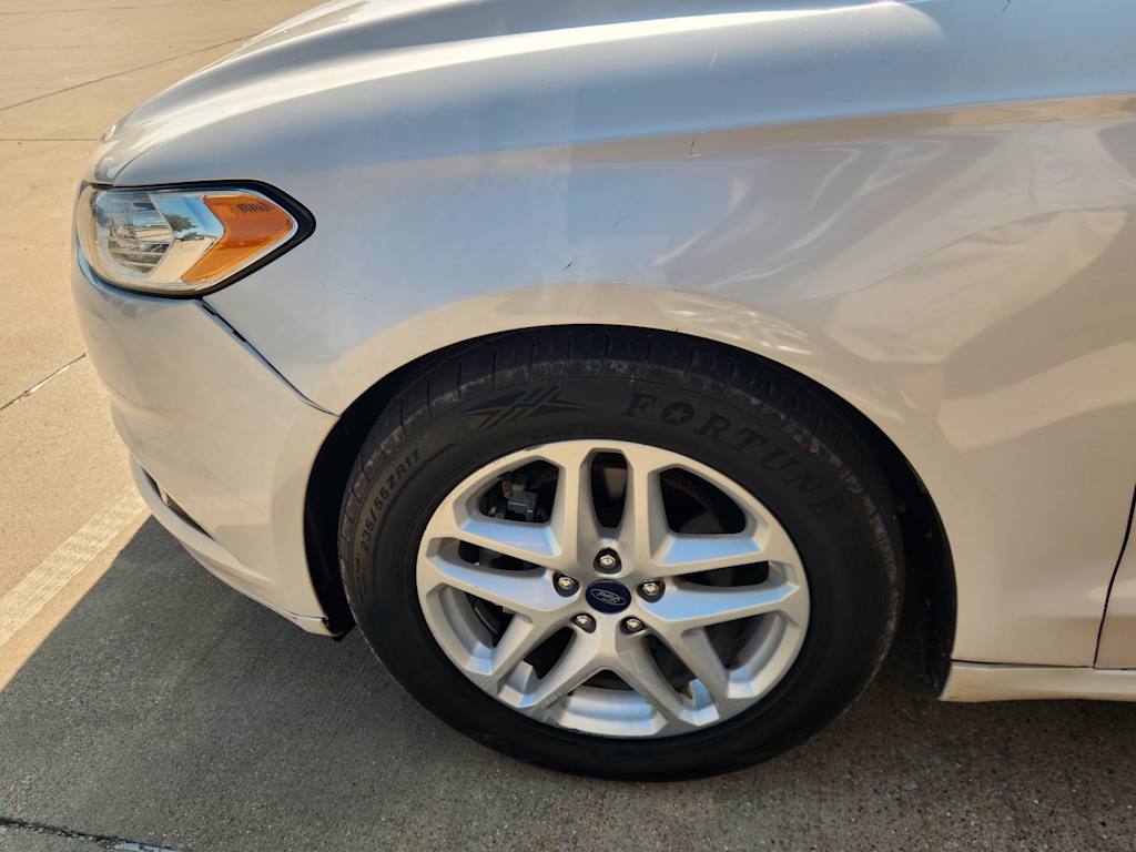 Thumbnail: 2013 Ford Fusion - 10