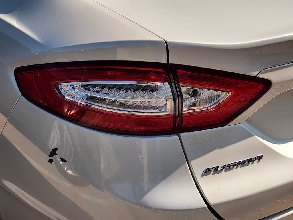 Thumbnail: 2013 Ford Fusion - 12