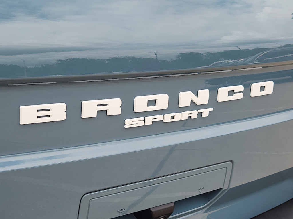Thumbnail: 2022 Ford Bronco Sport - 7