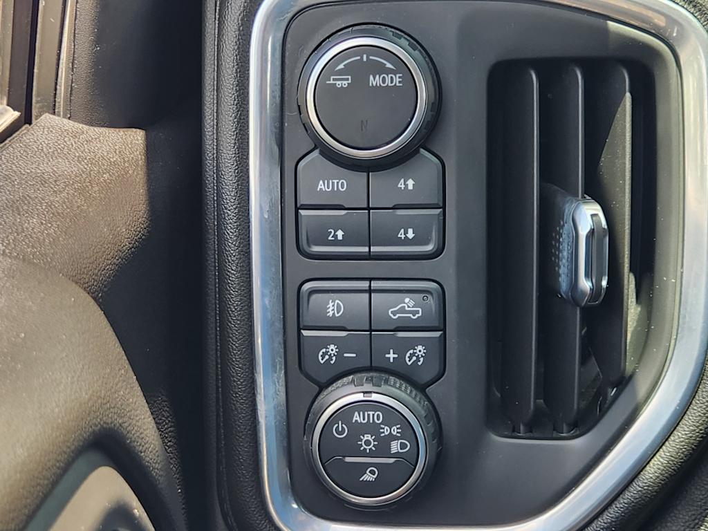 Thumbnail: 2021 Chevrolet Silverado 1500 - 26