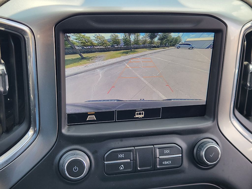 Thumbnail: 2021 Chevrolet Silverado 1500 - 24