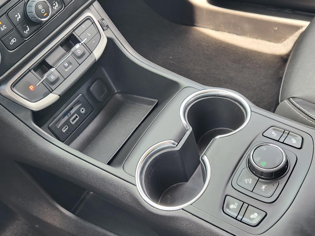 Thumbnail: 2023 GMC Terrain - 16