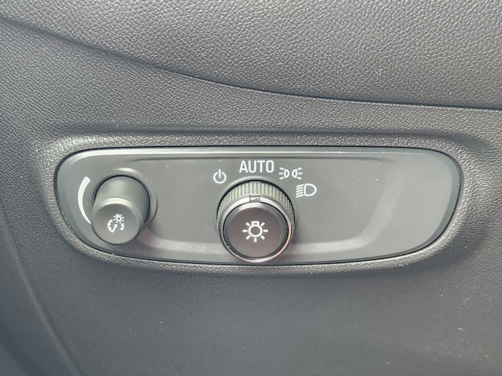 Thumbnail: 2023 Chevrolet Equinox - 28