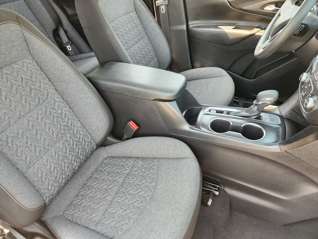 Thumbnail: 2022 Chevrolet Equinox - 12