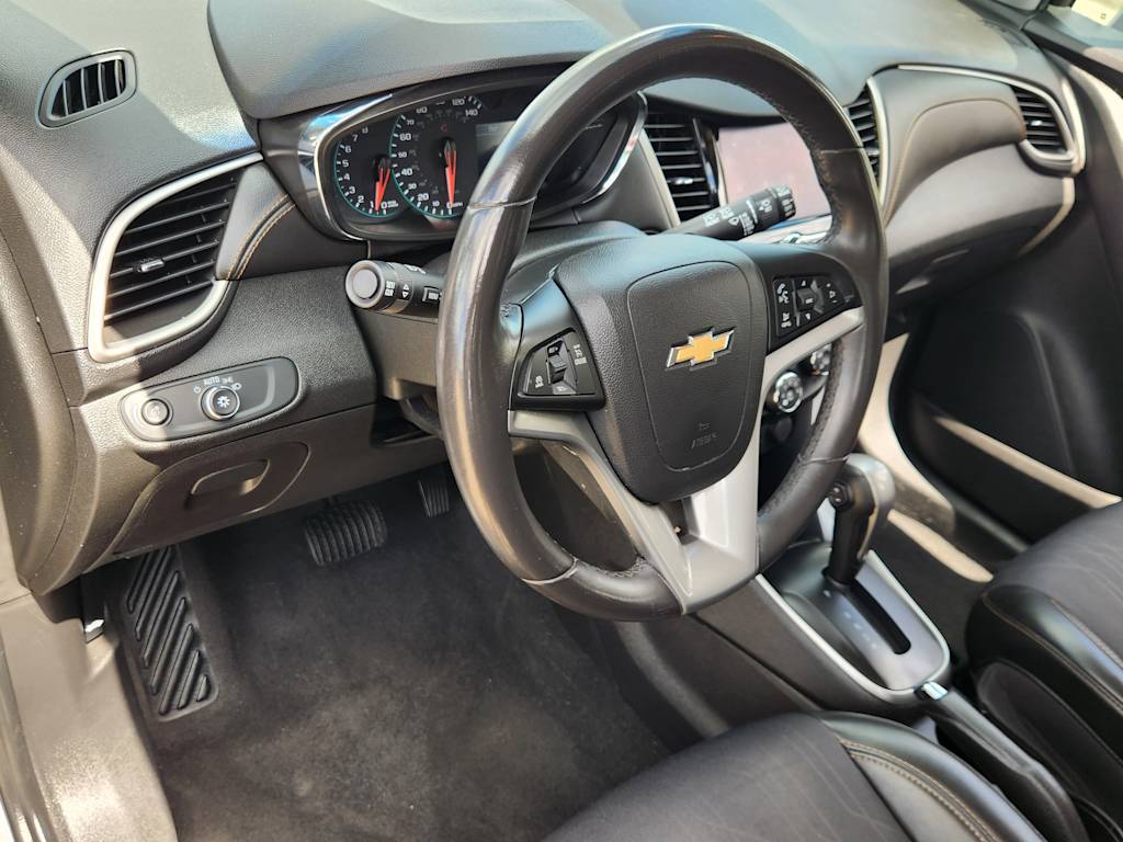 Thumbnail: 2020 Chevrolet Trax - 2