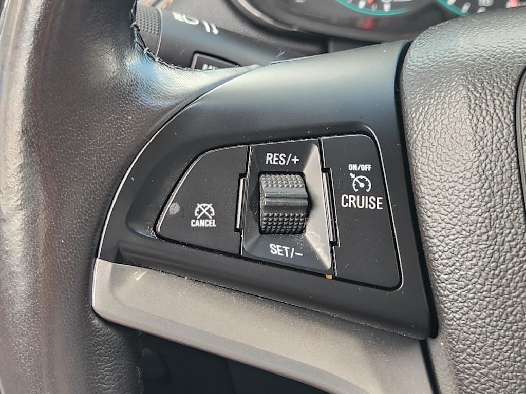 Thumbnail: 2020 Chevrolet Trax - 31