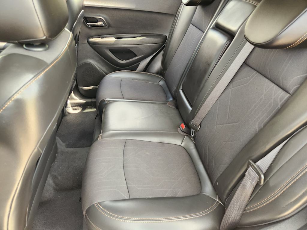 Thumbnail: 2020 Chevrolet Trax - 21