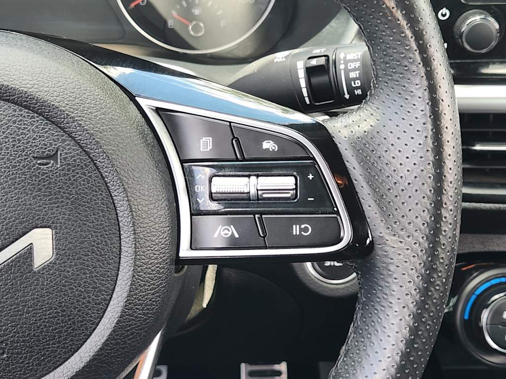 Thumbnail: 2022 Kia Forte - 32