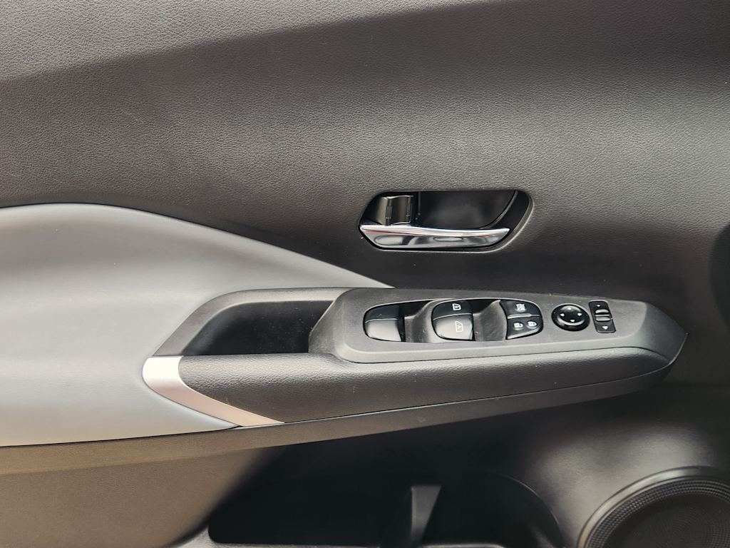 Thumbnail: 2021 Nissan Kicks - 29